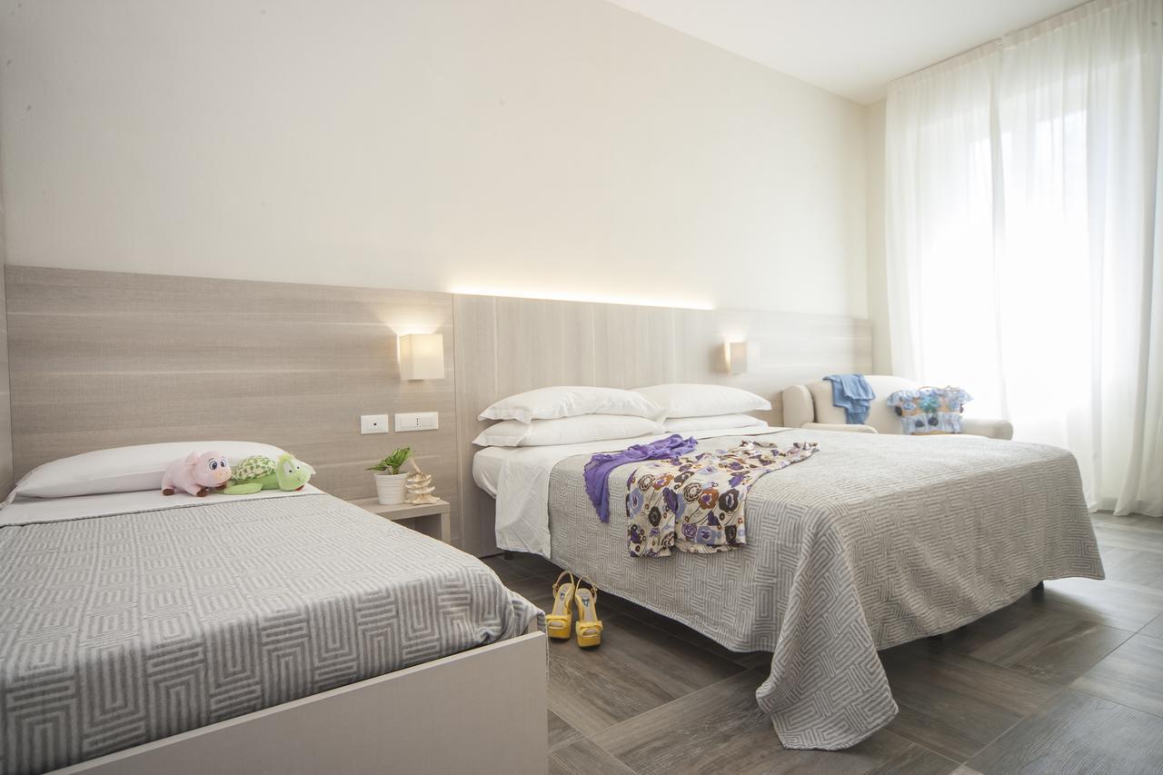 Hotel Aquila Azzurra Rimini Kültér fotó